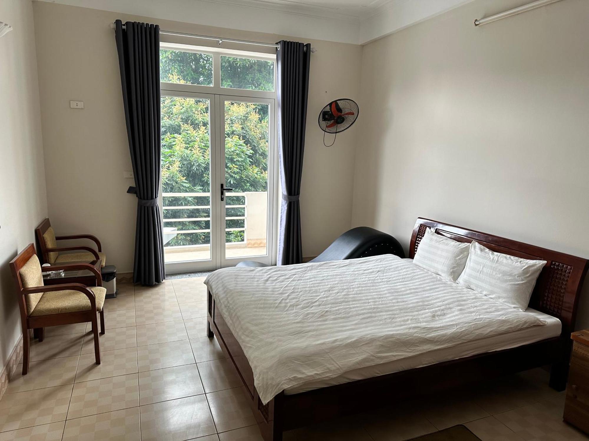 Thien Binh Hotel Hòa Bình Extérieur photo