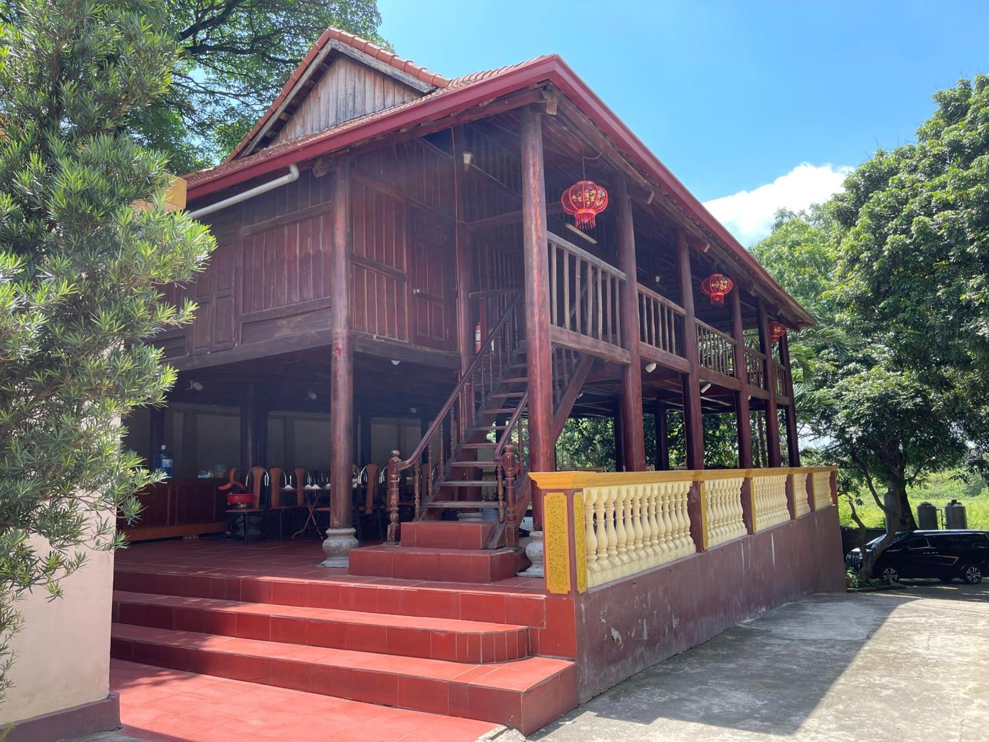 Thien Binh Hotel Hòa Bình Extérieur photo